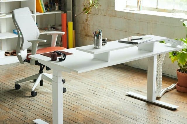 Should I Get A Height-Adjustable Desk?